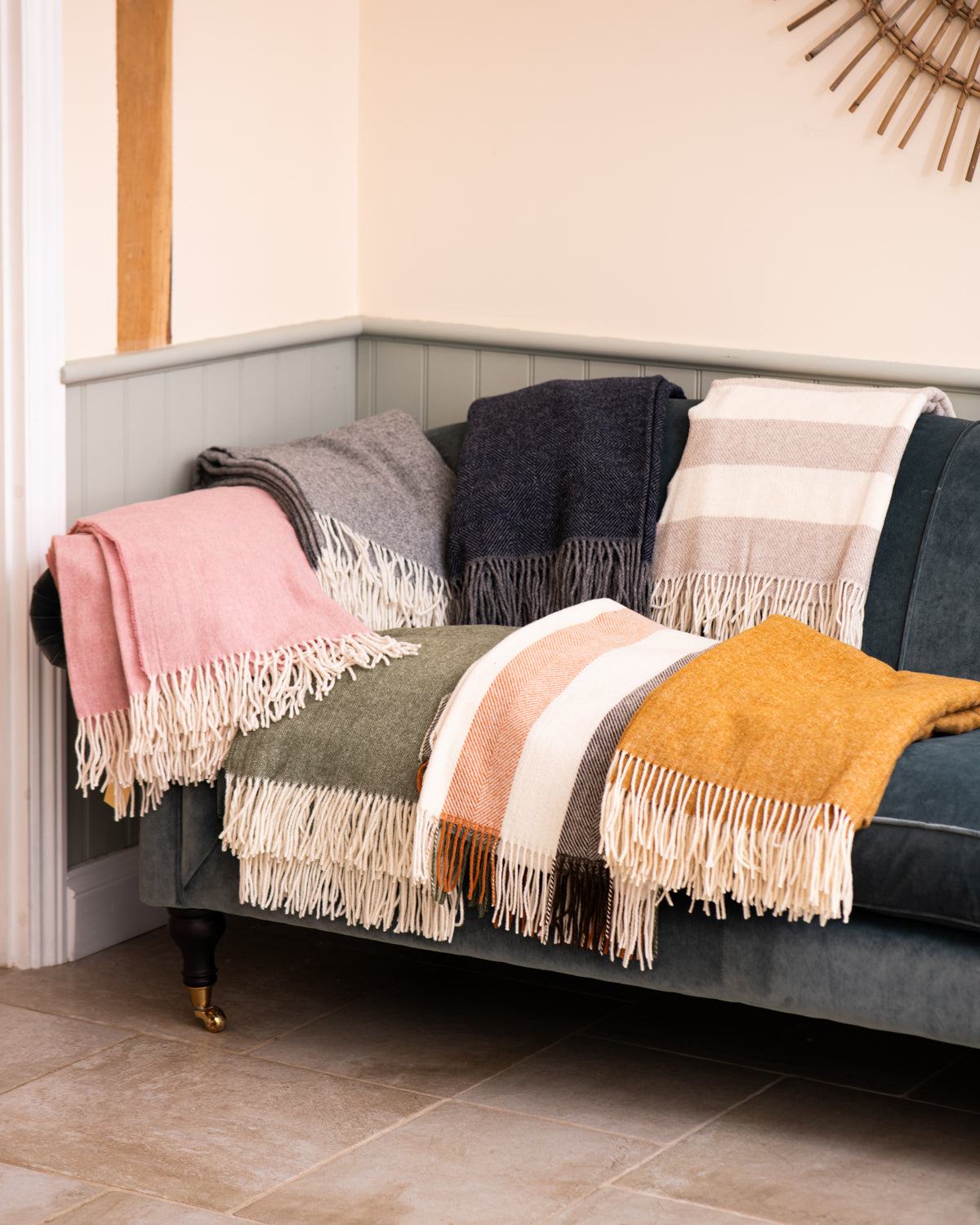 ANNA PURE WOOL THROW - Soft Grey