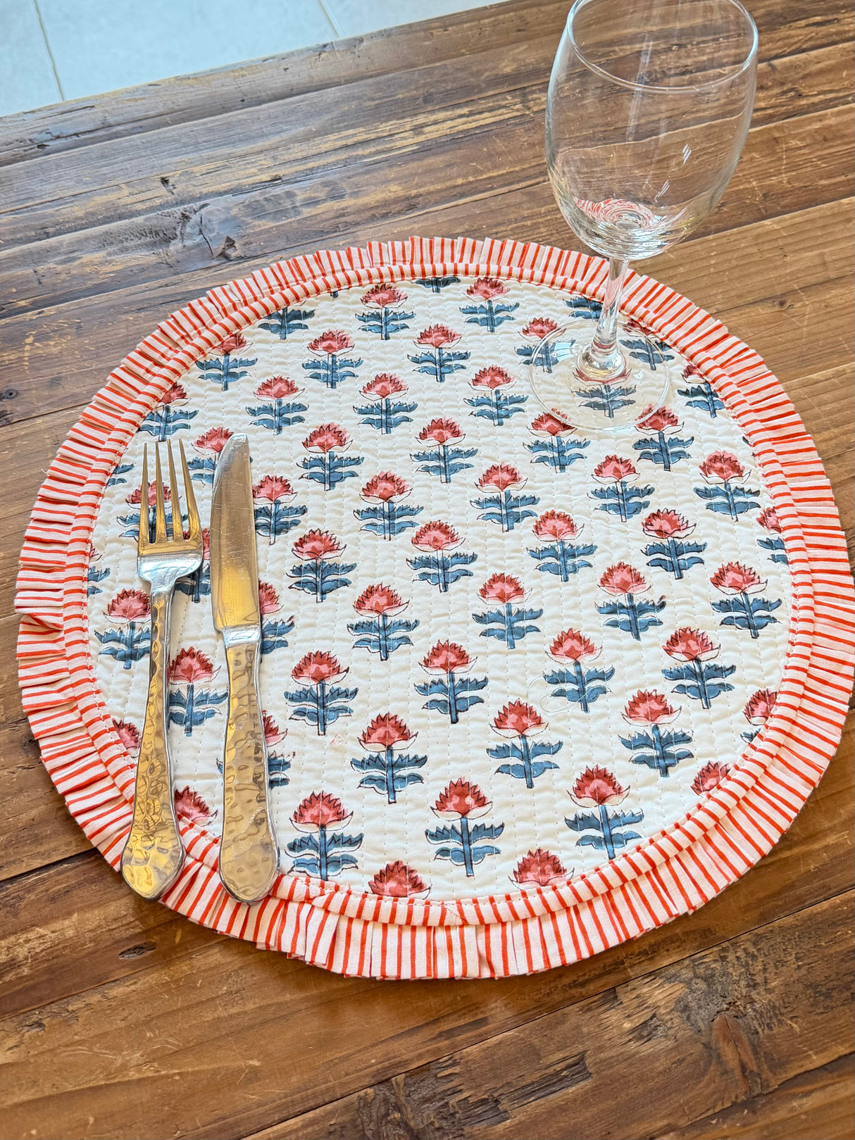 Traditional block print Green floral round table mat with frill S/6