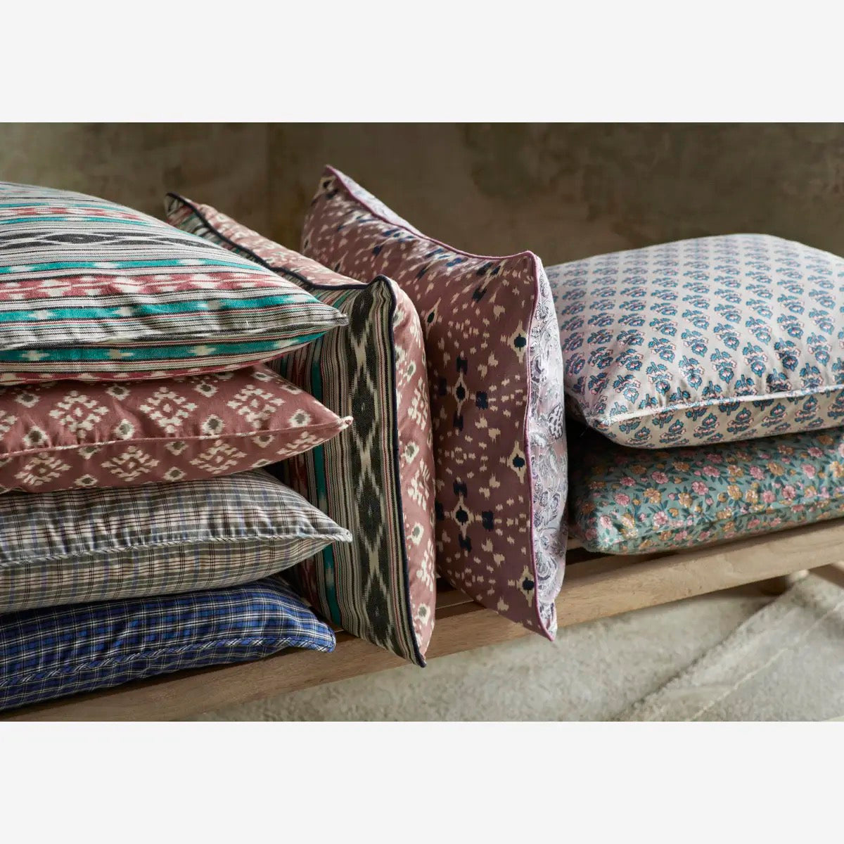 OLD ROSE PRINTED CUSHION COVER