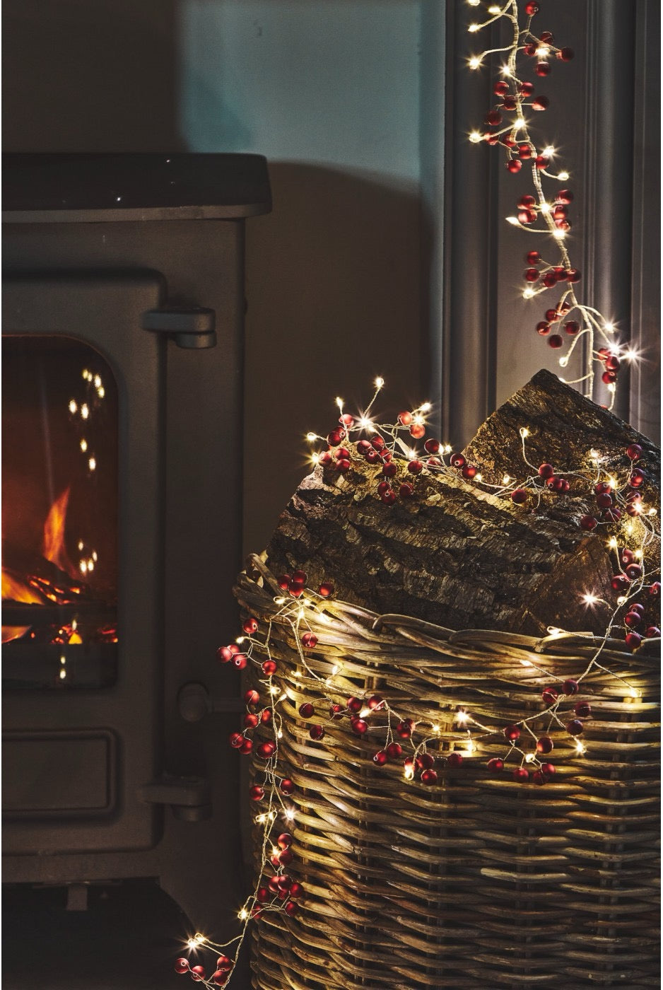 Red Berry Garland (battery)