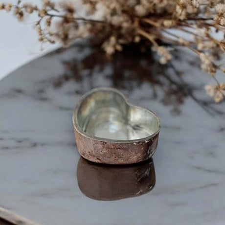 ANT SILVER HEART TEALIGHT HOLDER