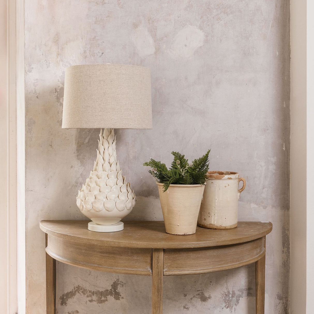 CLIFTON CERAMIC PINEAPPLE TABLE LAMP WITH SHADE