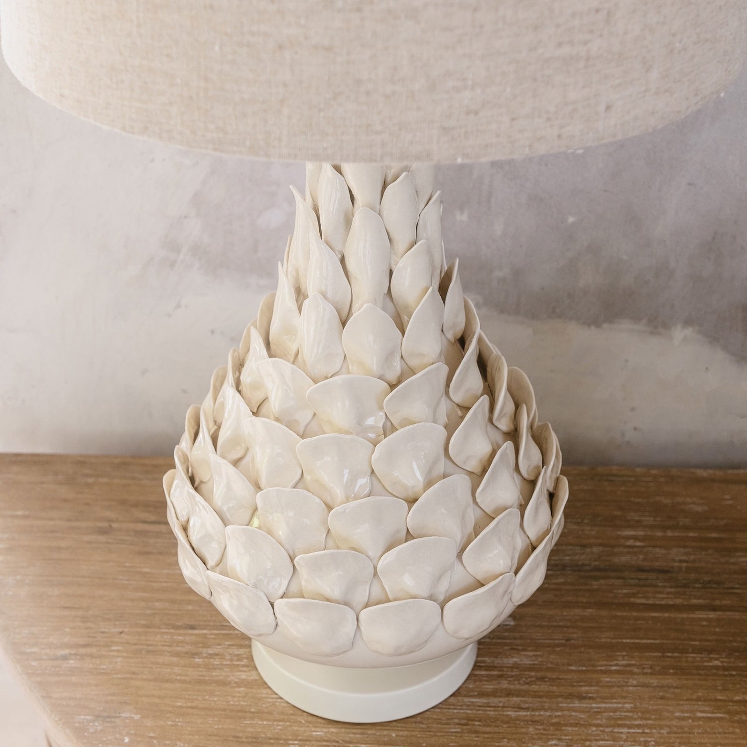CLIFTON CERAMIC PINEAPPLE TABLE LAMP WITH SHADE