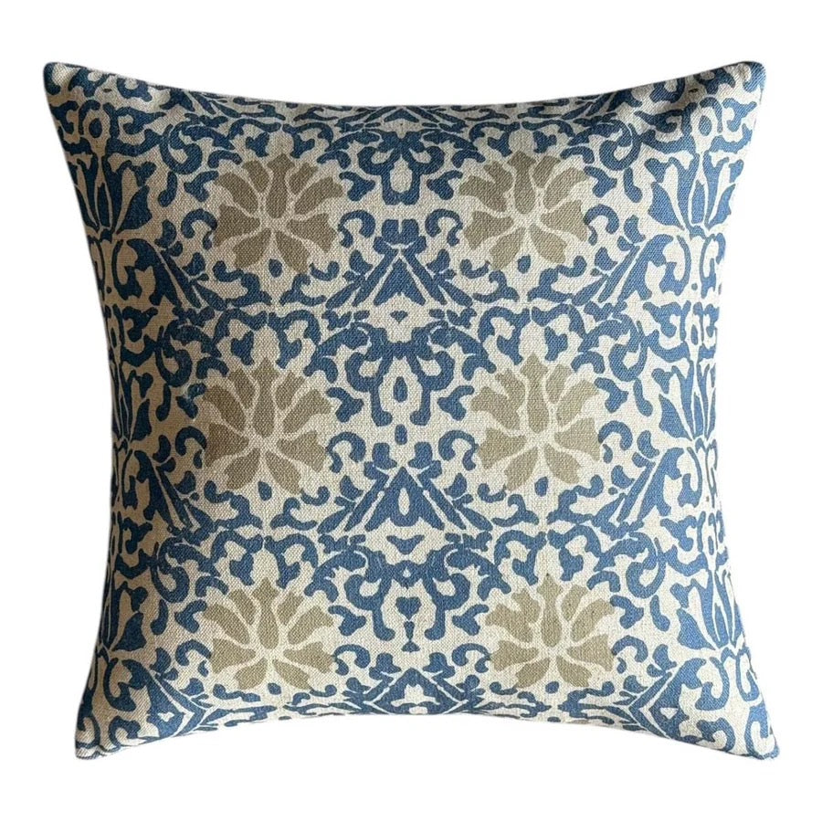 BRAMBLE BOUNCE NAT/BLUE CUSHION