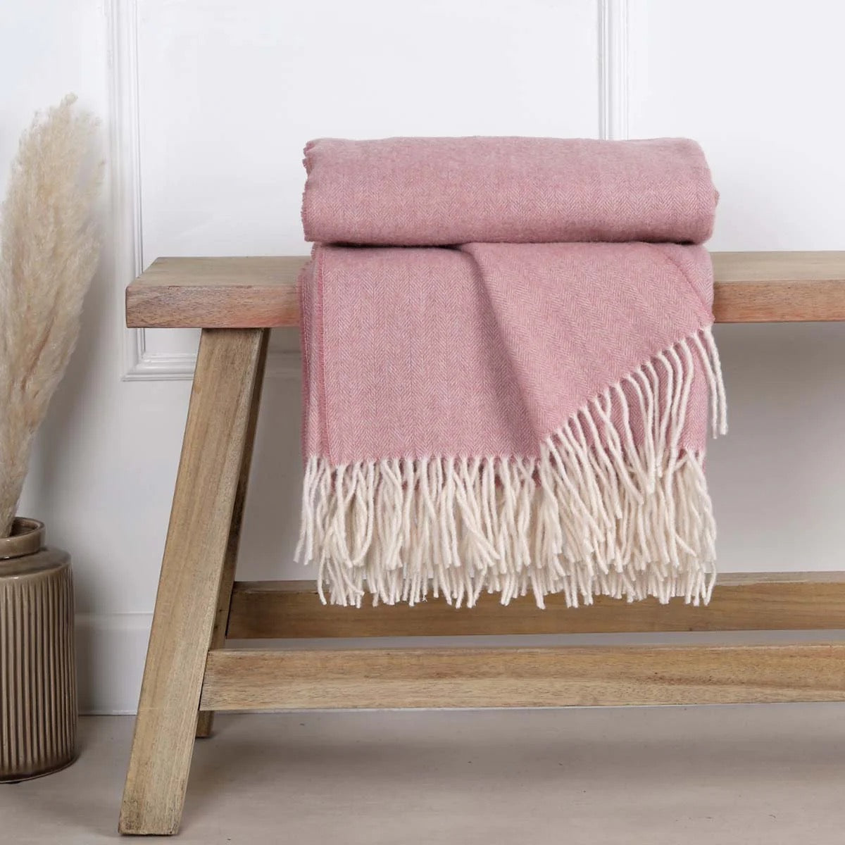 ANNA PURE WOOL THROW - PINK