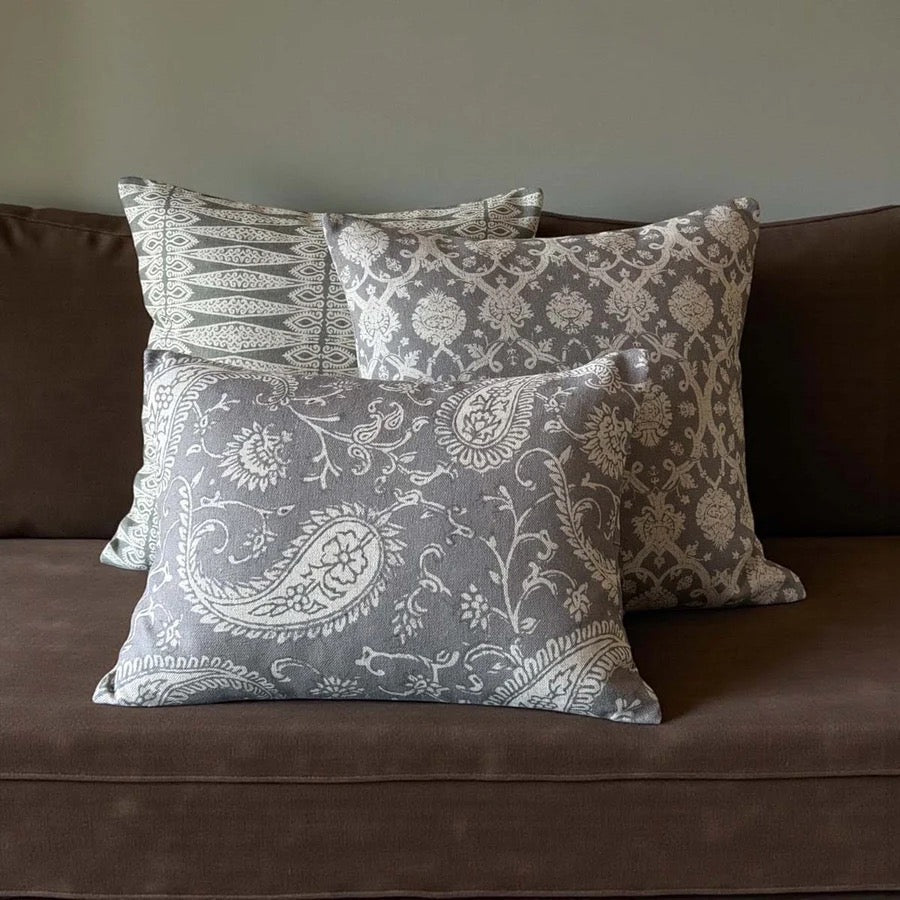 STAR CRADLE NATURAL/GREY CUSHION