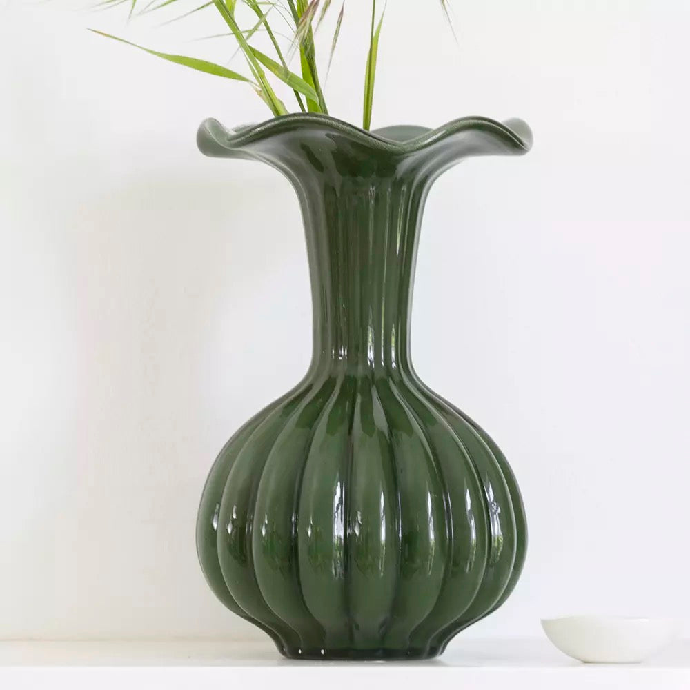 Glass Vase With Frill Rim Harper