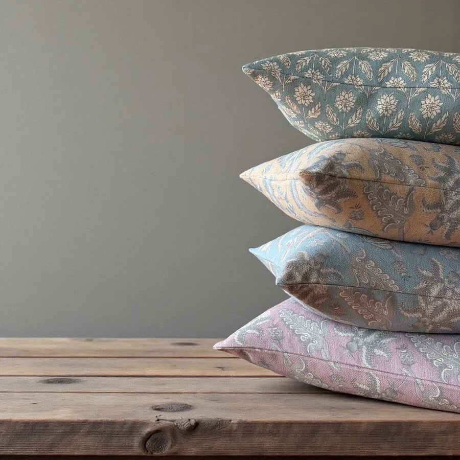 GRIFFIN SEAFOAM CUSHION