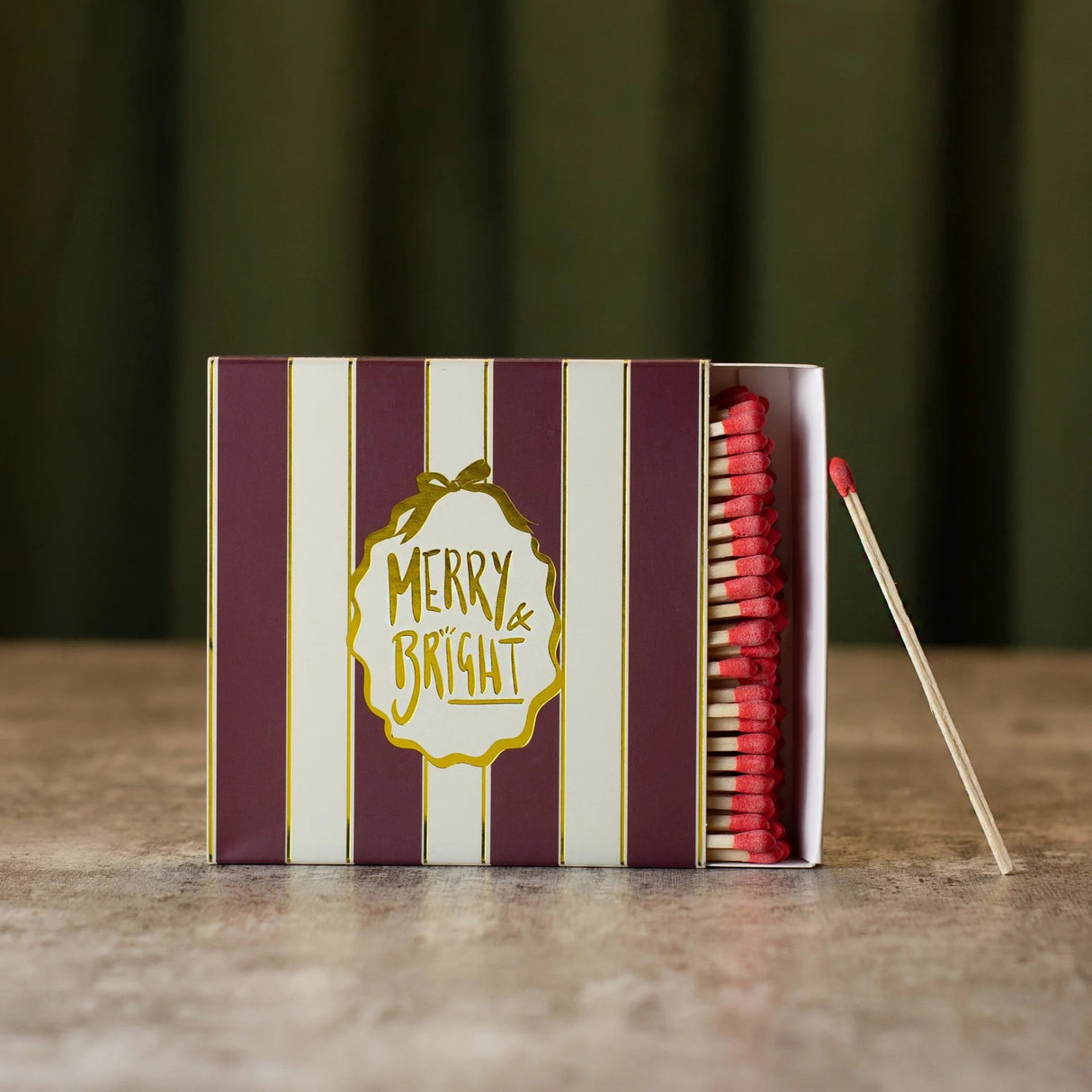 UNDER THE TREE: MERRY & BRIGHT MATCHES