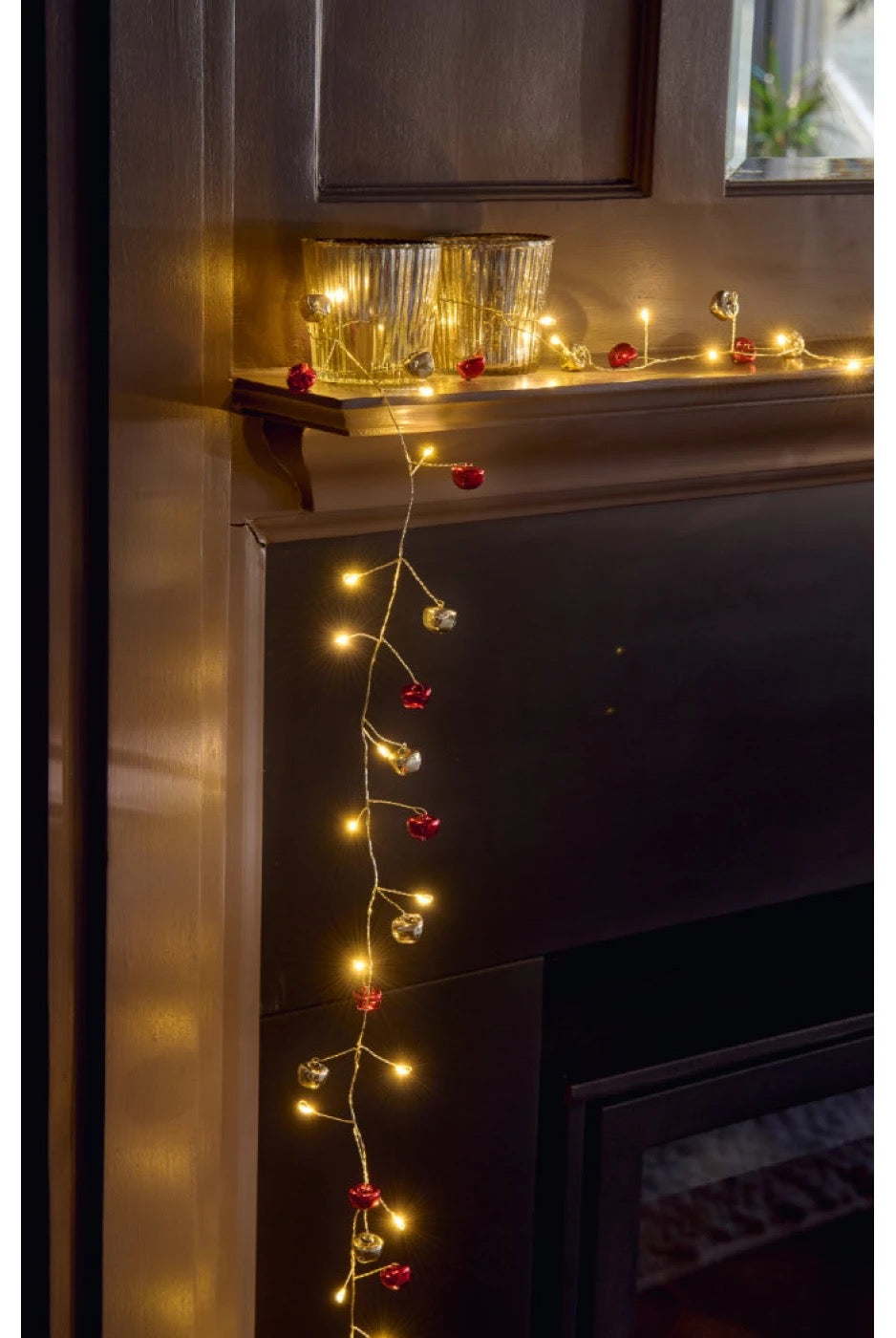 Red & Gold Sleigh Bells - 1.8m (battery)