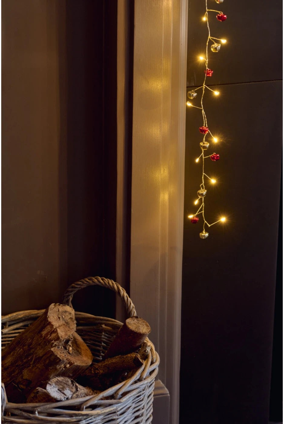 Red & Gold Sleigh Bells - 1.8m (battery)