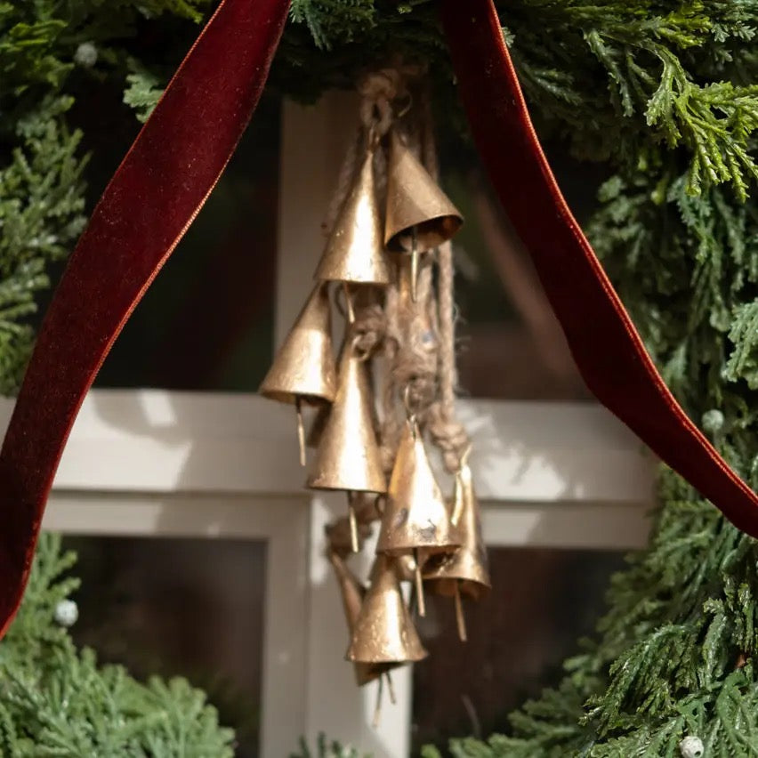 Cluster of Conical Bells