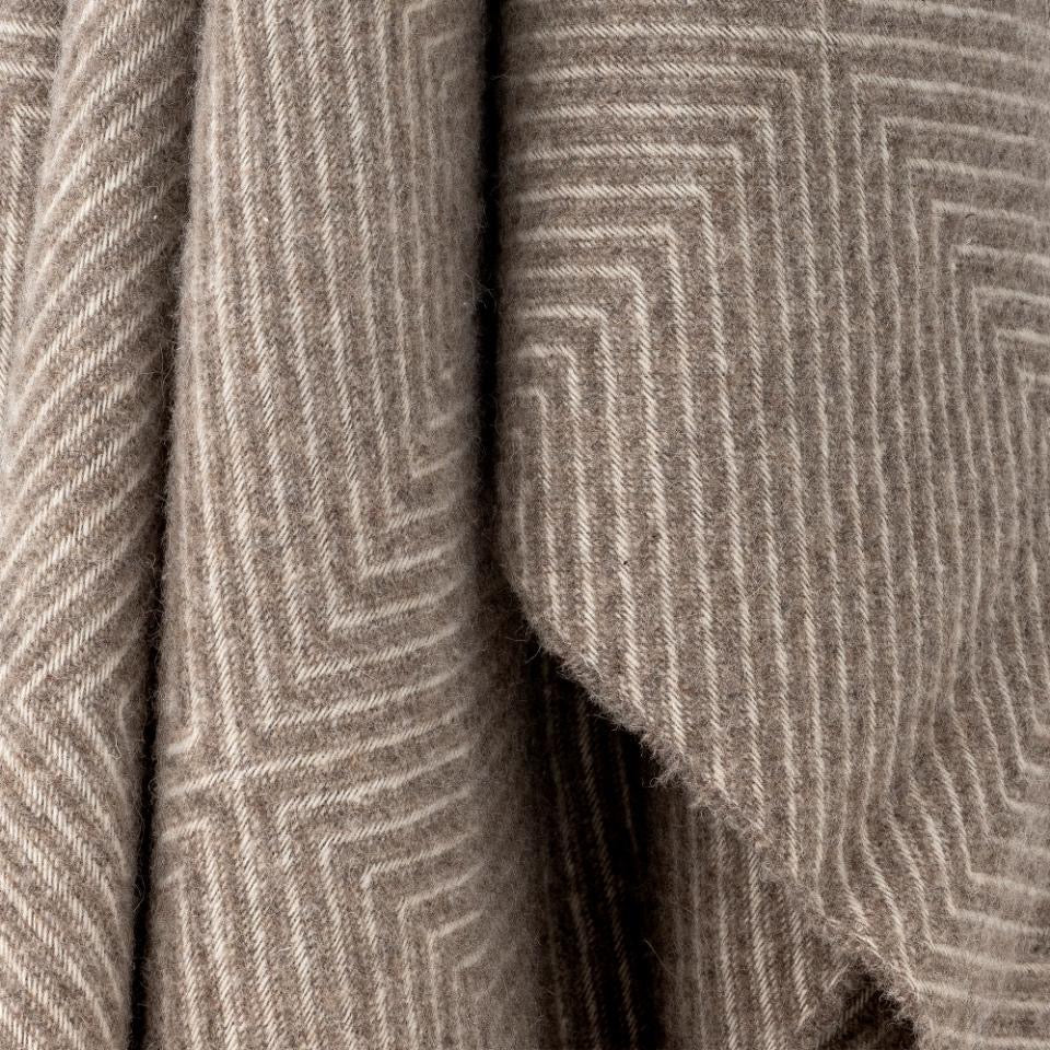 Hoshi Throw, Brown, Merino Wool