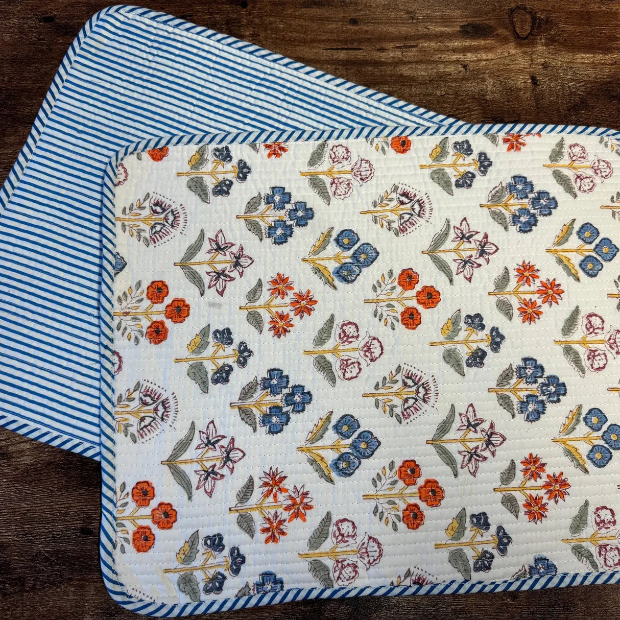 Traditional block print quilted placemat S/6 White floral