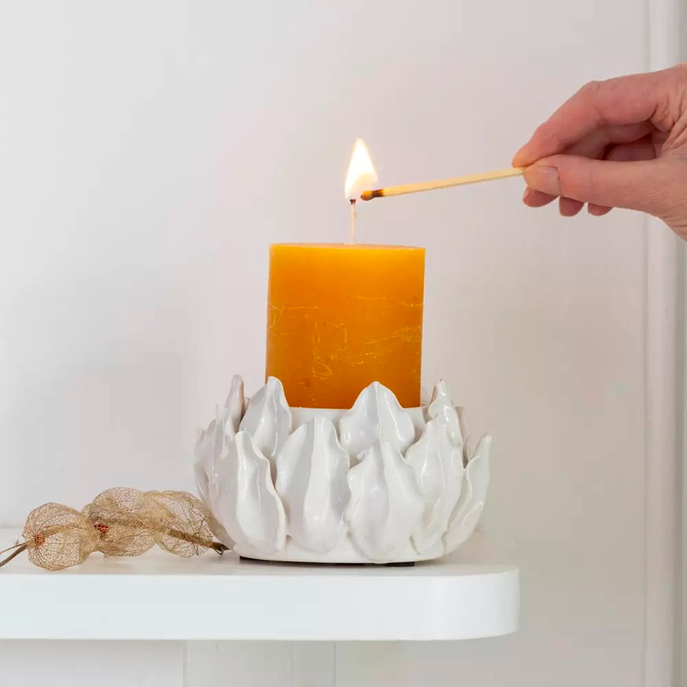 Artichoke Pillar Candle Holder white