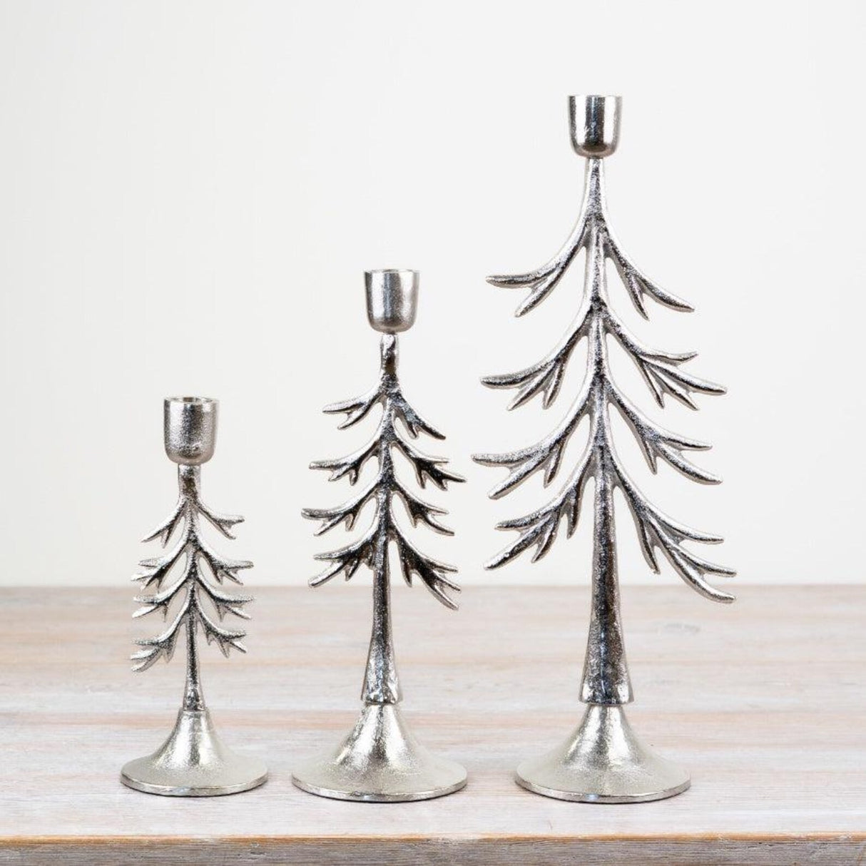 23CM ALUMINUM TREE CANDLE HOLDER