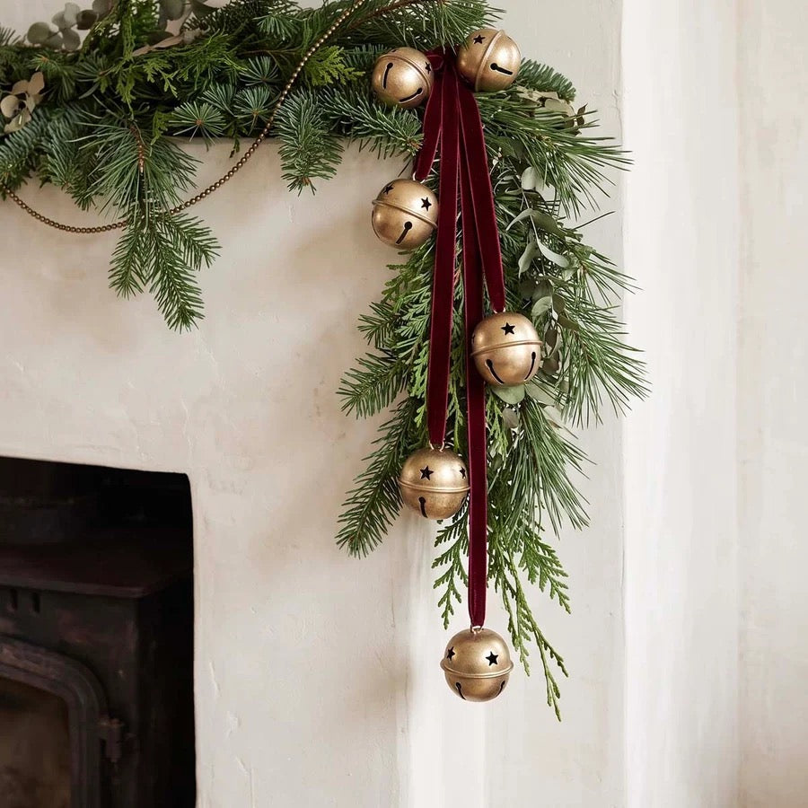 GOLD BELL HANGER / RED RIBBON