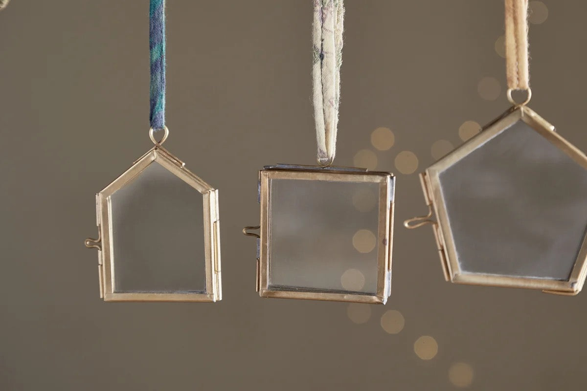 Tiny Kiko Frame Decorations - Aged Antique - (Set of 4)