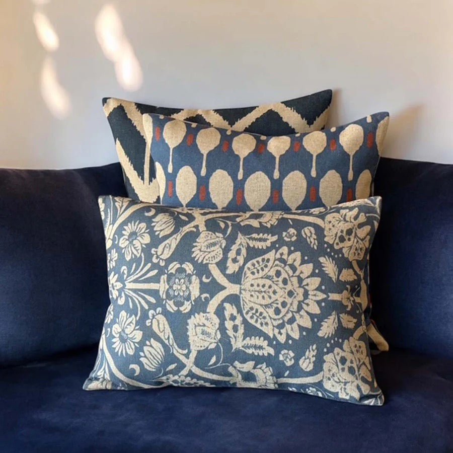 IMOGEN WEDGEWOOD BLUE CUSHION