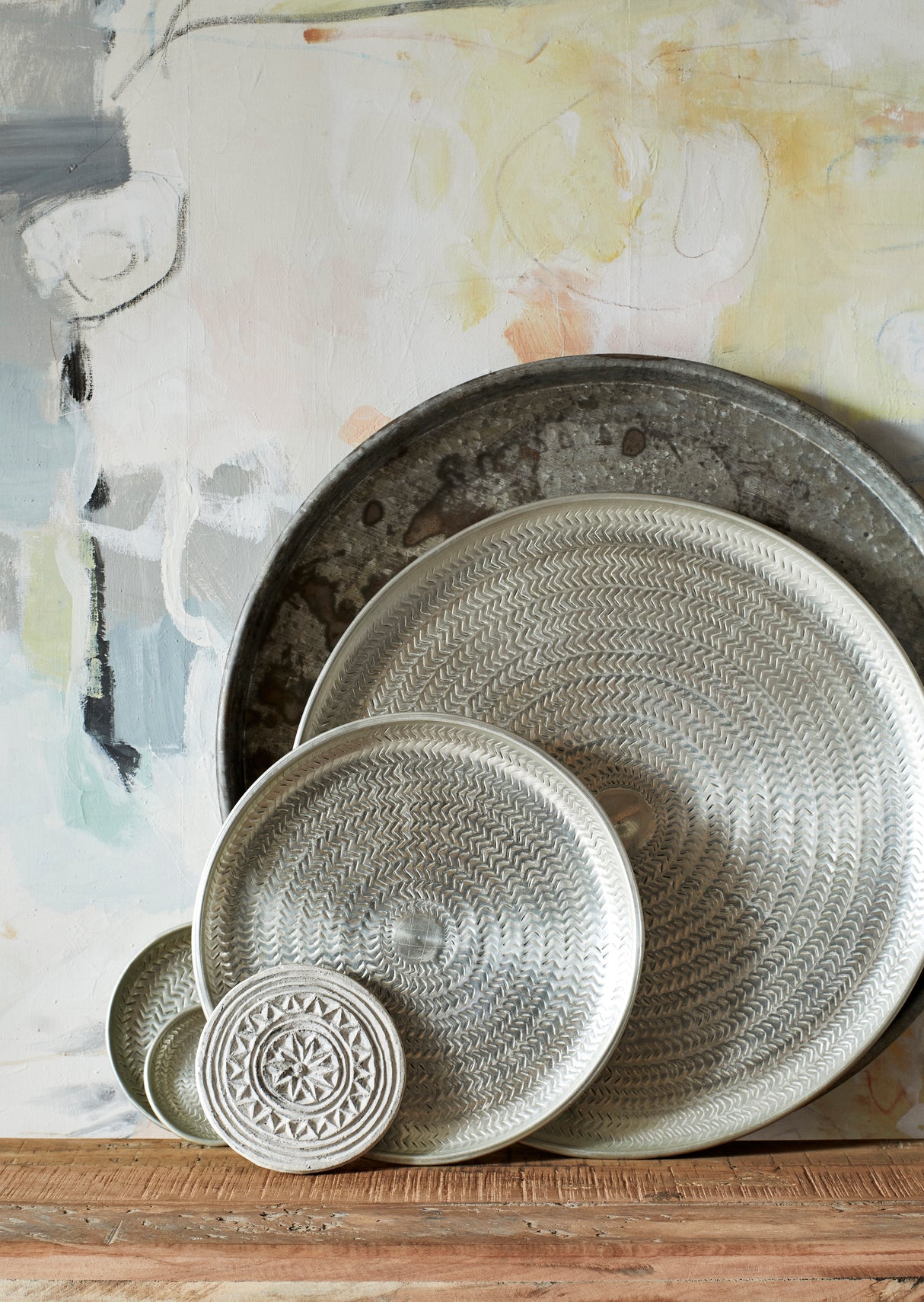 HAMMERED ALUMINIUM TRAY - Silver Set of 2