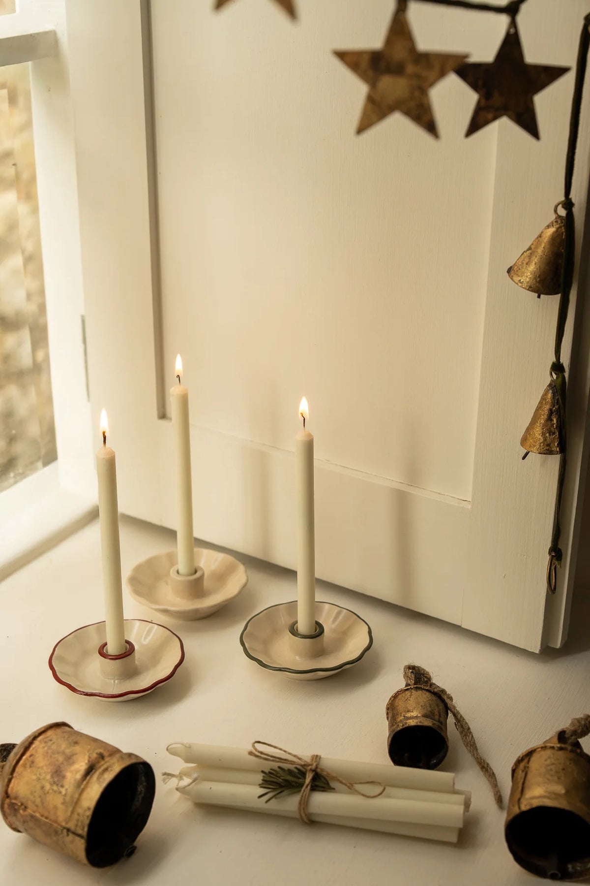 Scalloped Ceramic Candle holder - 2 colours