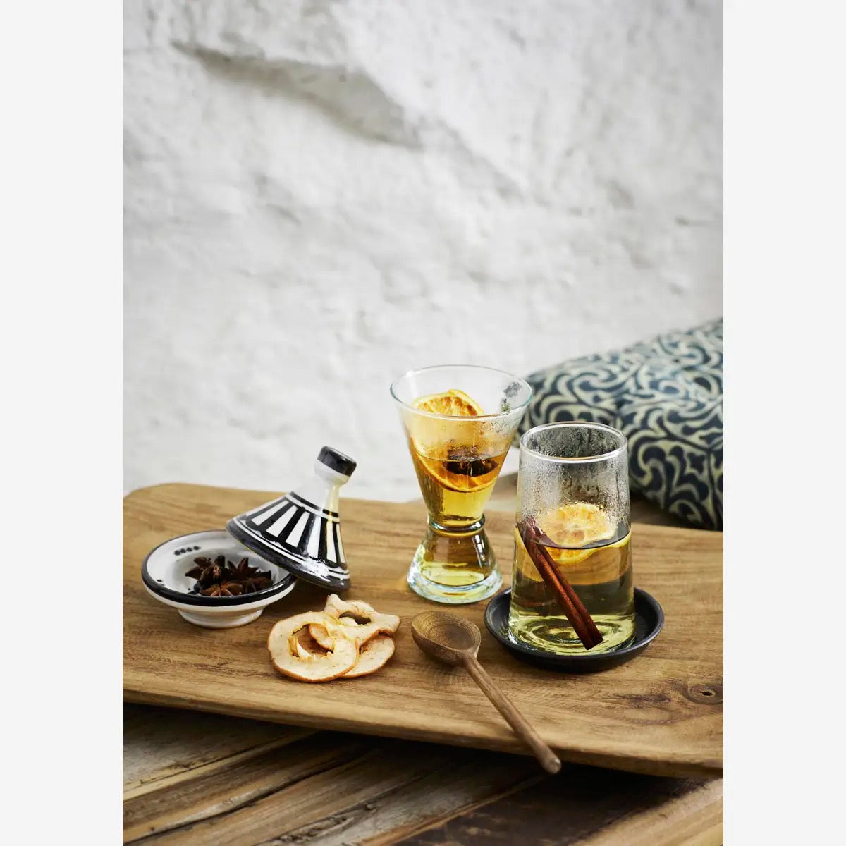 HAMMERED ALUMINIUM TRAYS -BLACK S/2