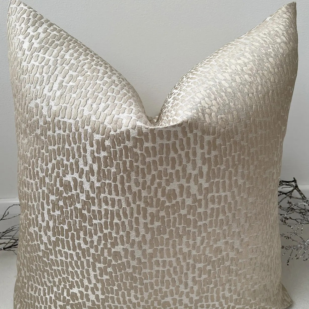 The Taupe Carioca 45cm