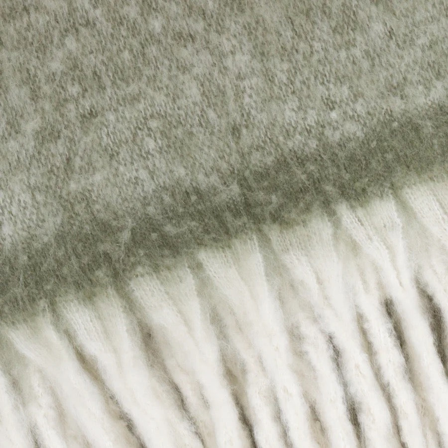 Cozy Woven Tasselled Throw  - 3 colours