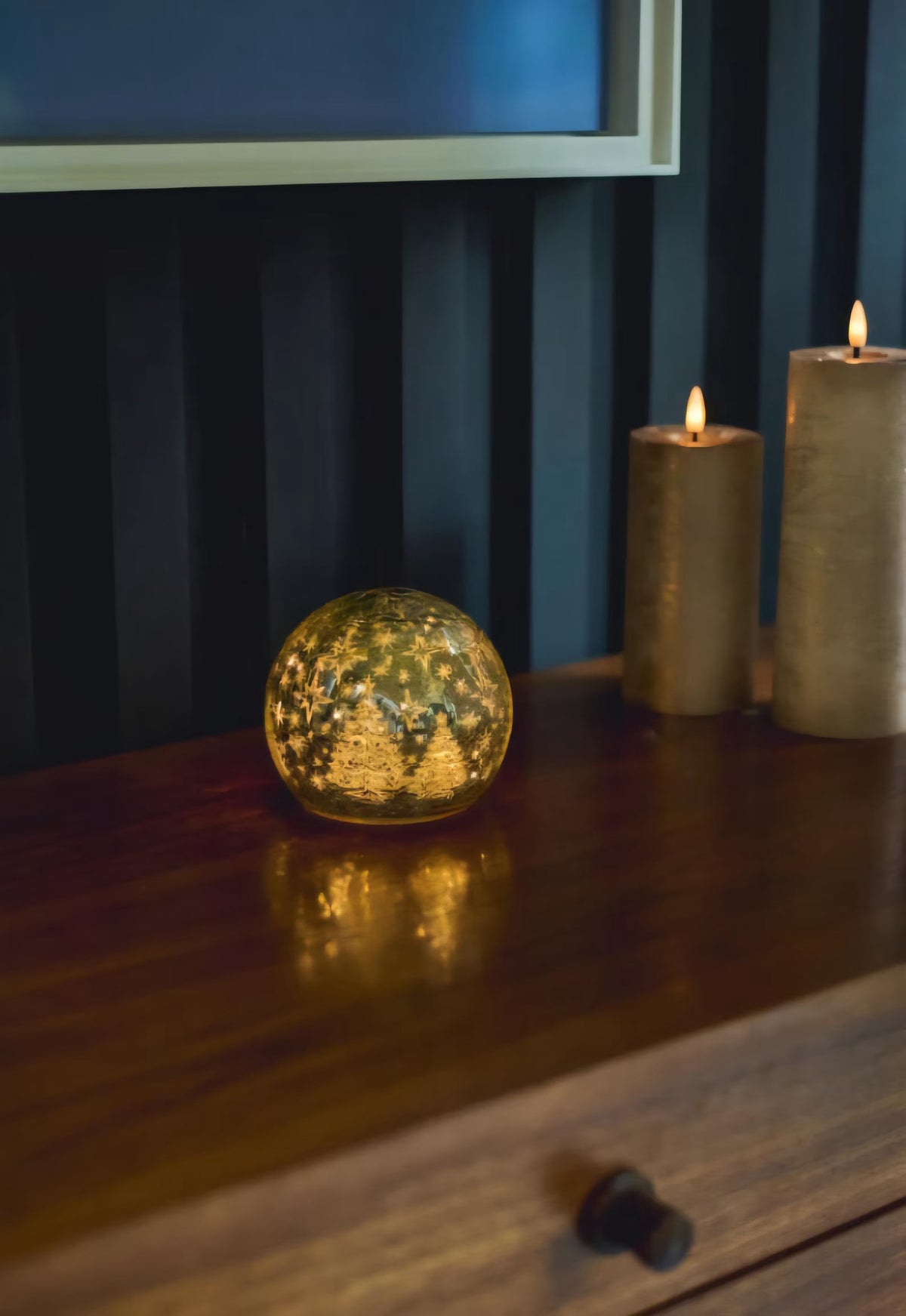 Golden Snow Globe, LED (battery) 2 sizes