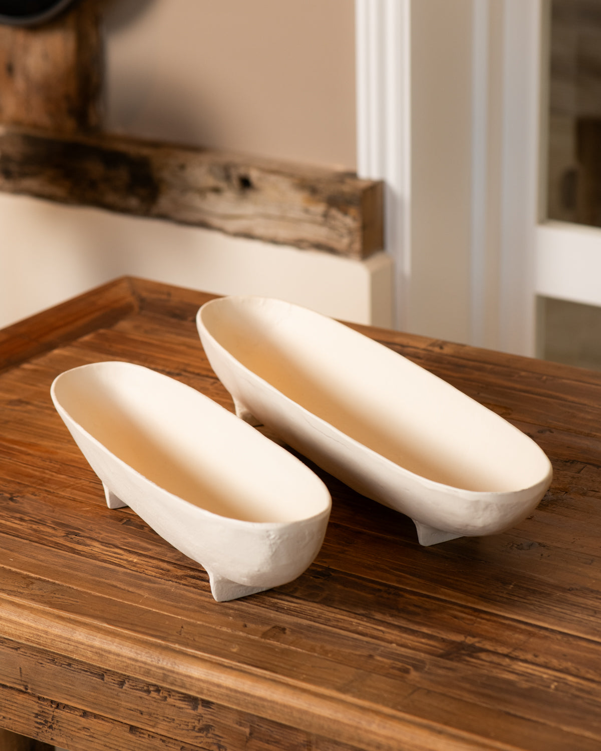 White Dish on Base 50cm ROSANA WHITE