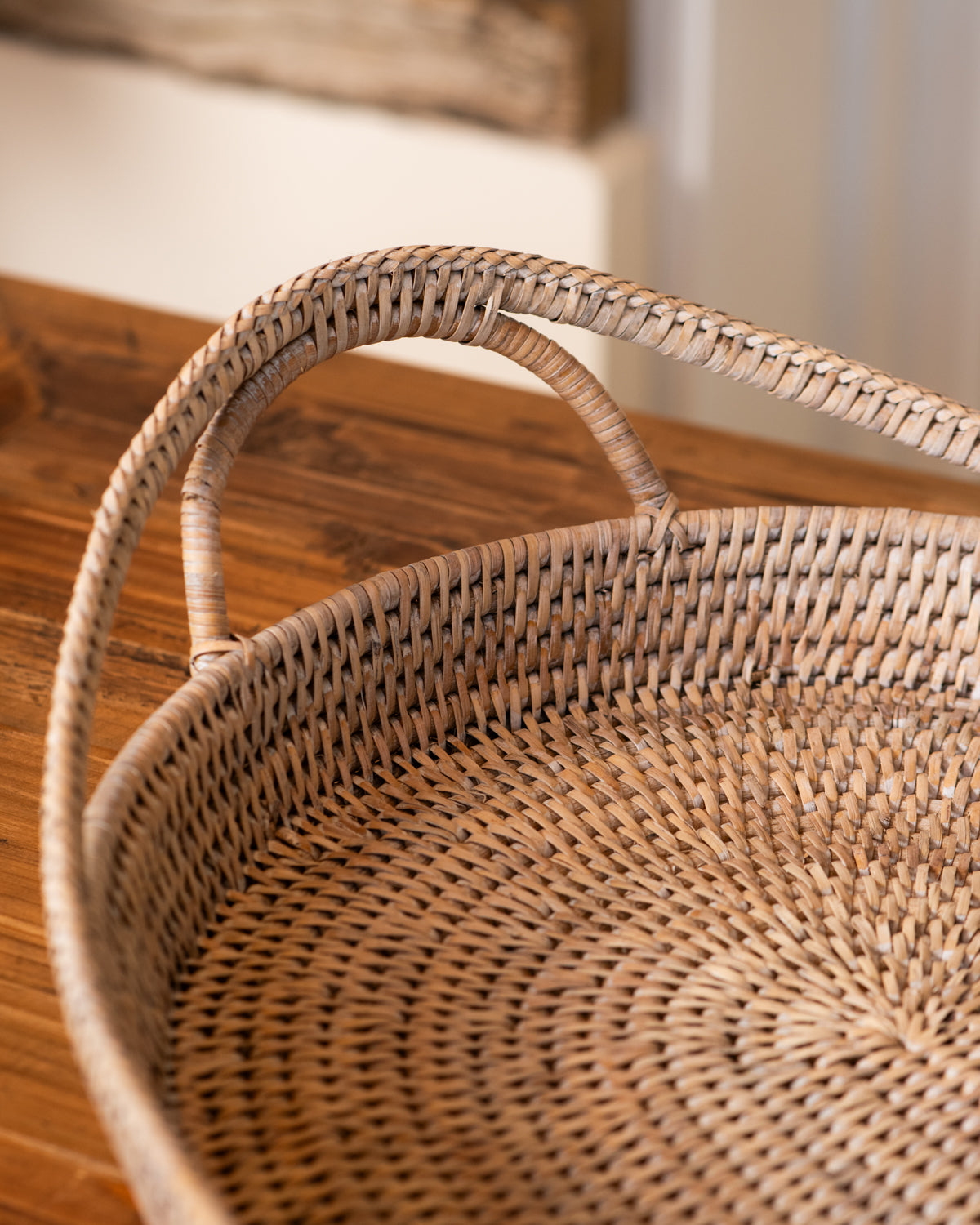 RATTAN CHRISTMAS TRAY