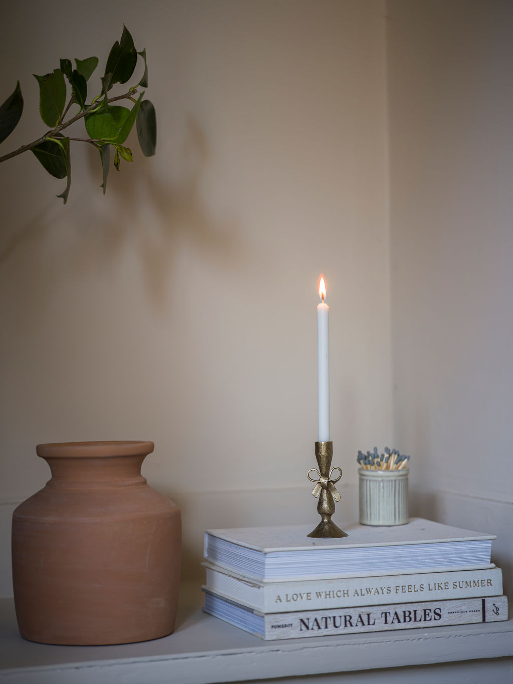 Antique Brass Finish Bow Candle Holder with 6 Candles