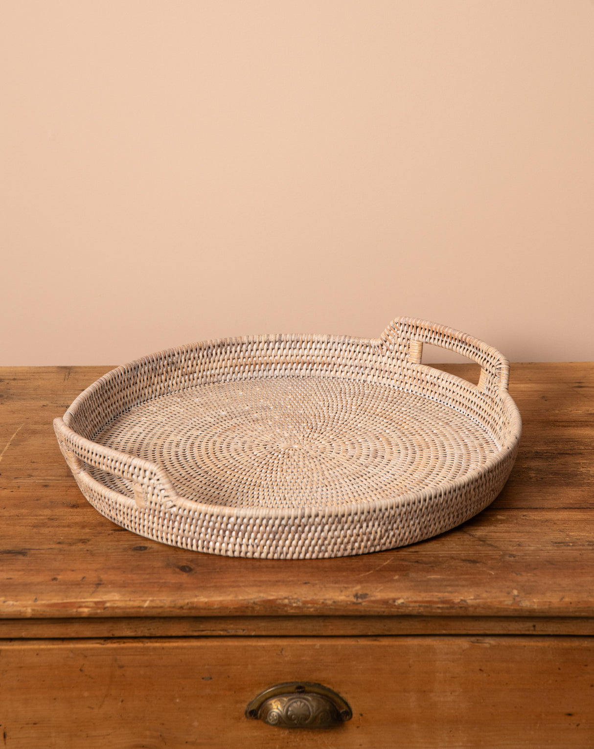 Natural White Limed Round Rattan Tray