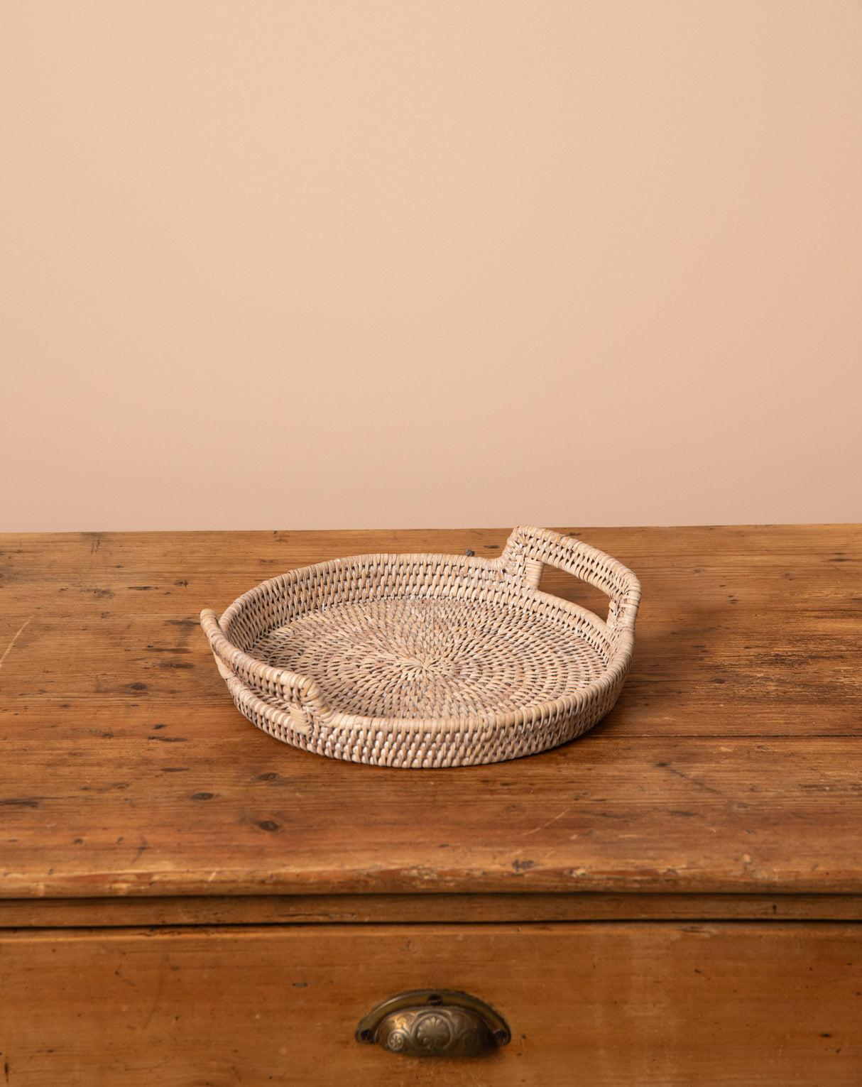 Natural White Limed Round Rattan Tray