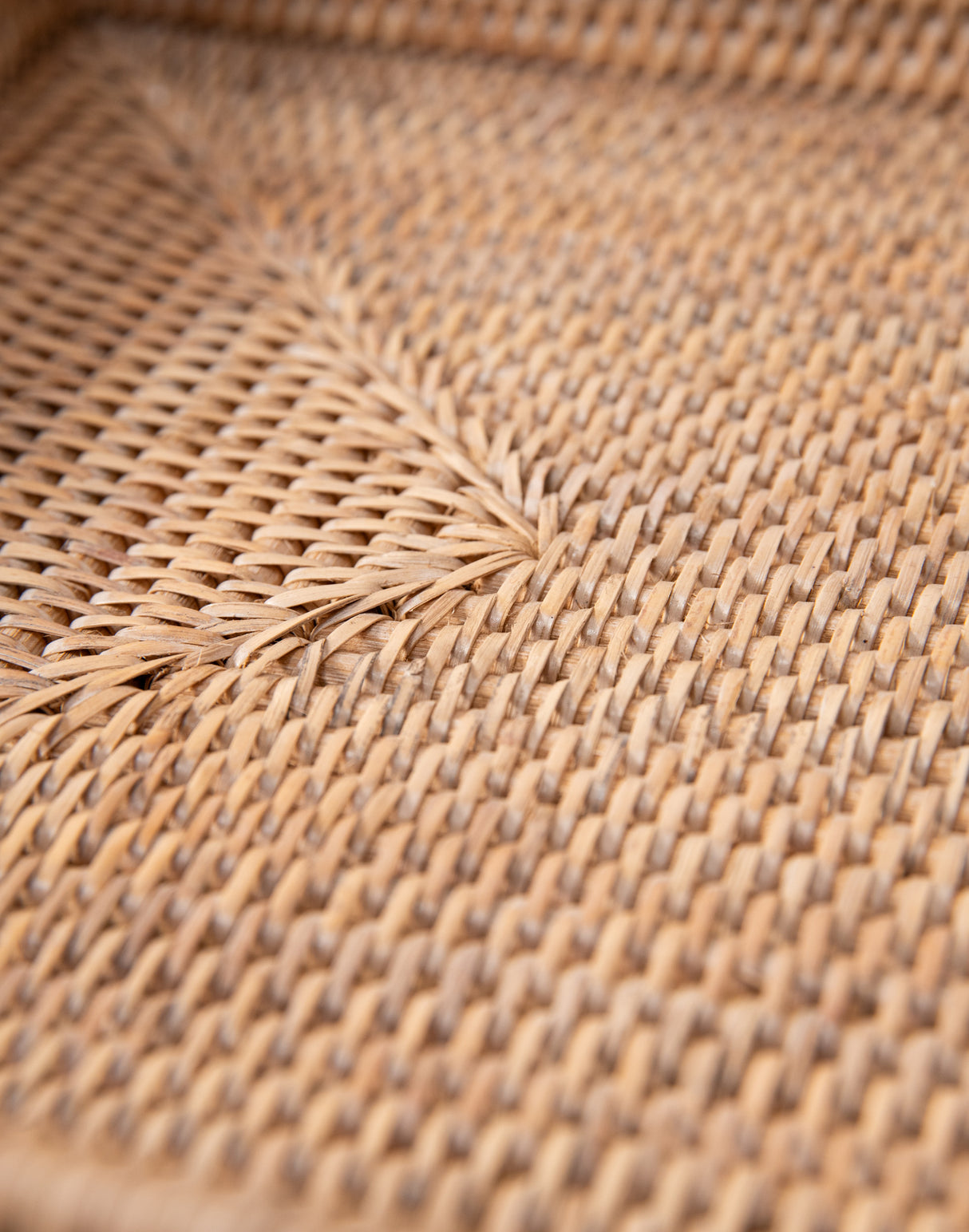 RATTAN RECTANGLE TRAY MED - LRG