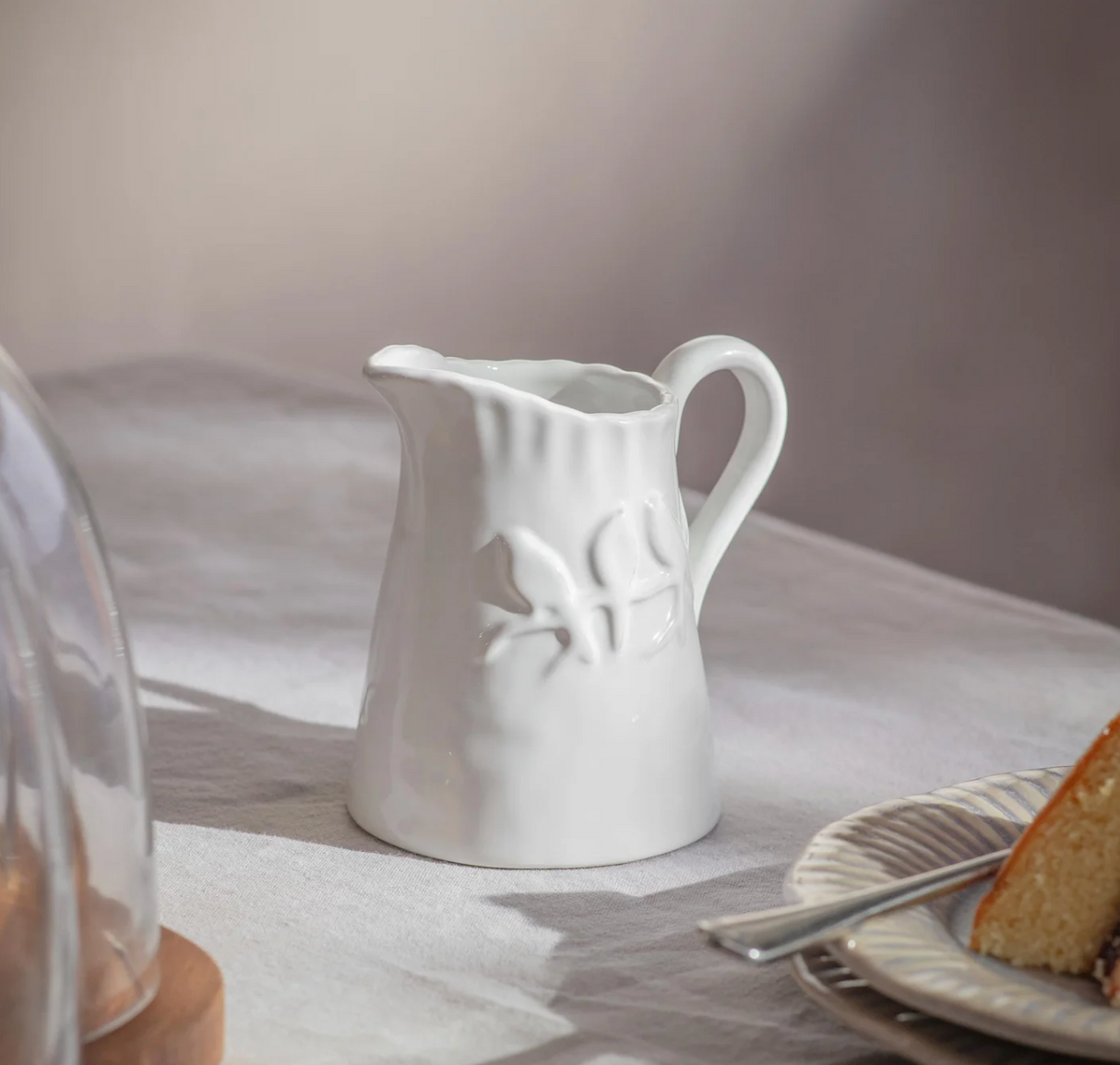 WINSFORD BIRDS MOTIF JUG