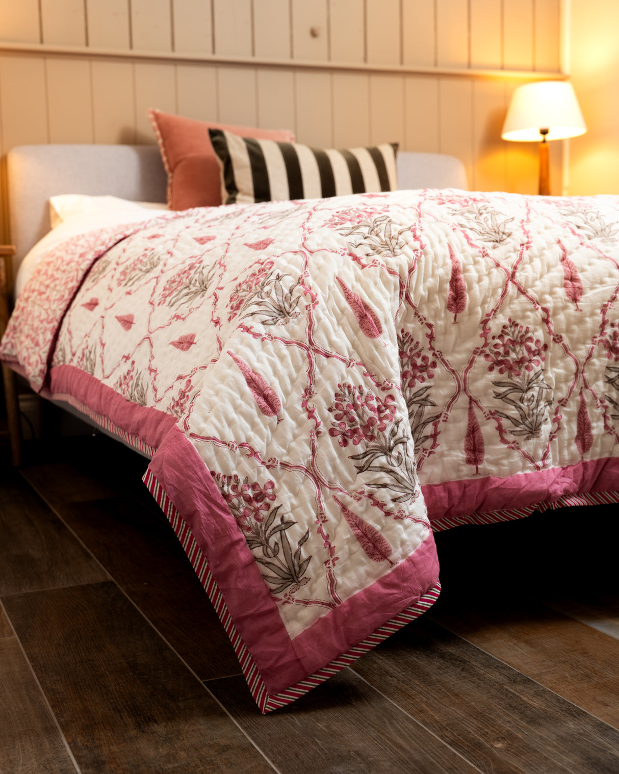 Block print hand made Quilted Bedspread - Pink