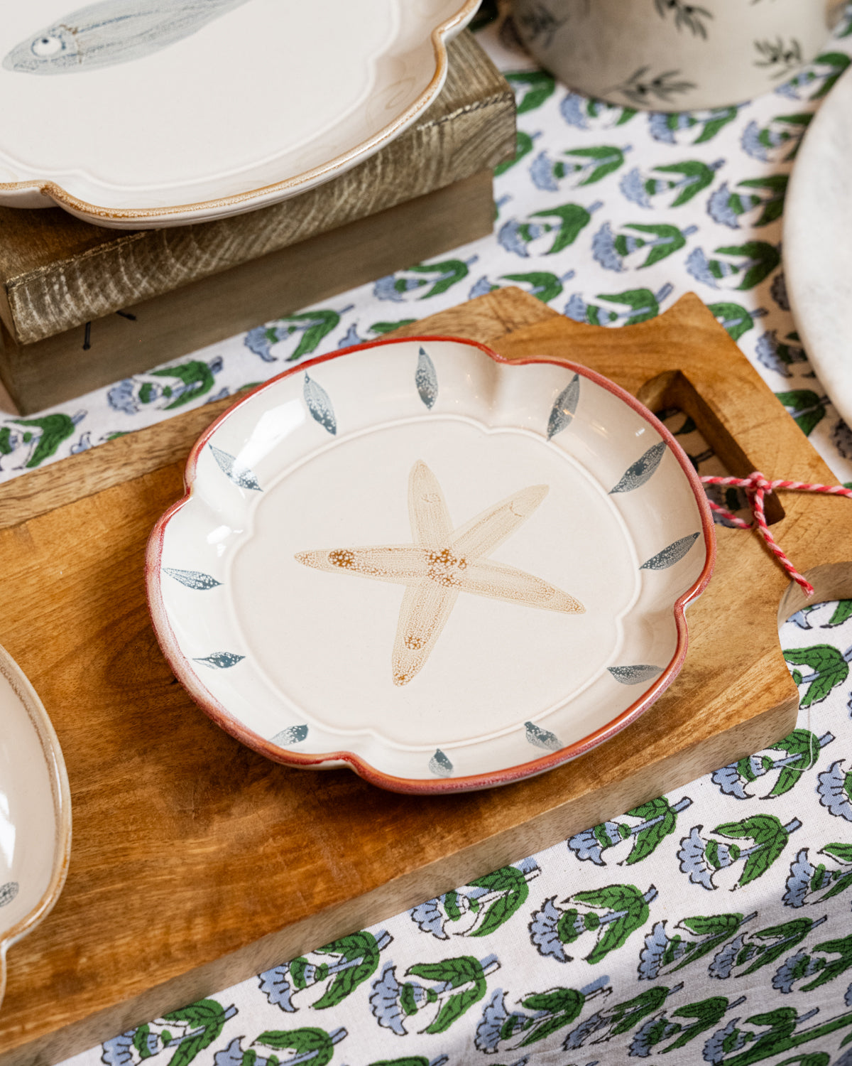 Stoneware Fluted Plate 16cm - Starfish