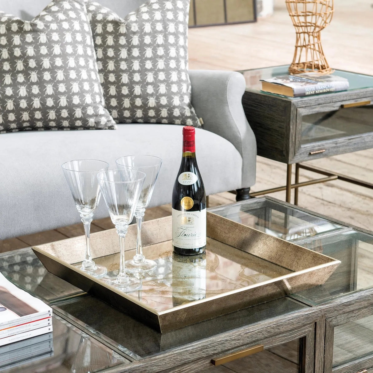 WALTHAM SQUARE MIRRORED BOTANICAL TRAY