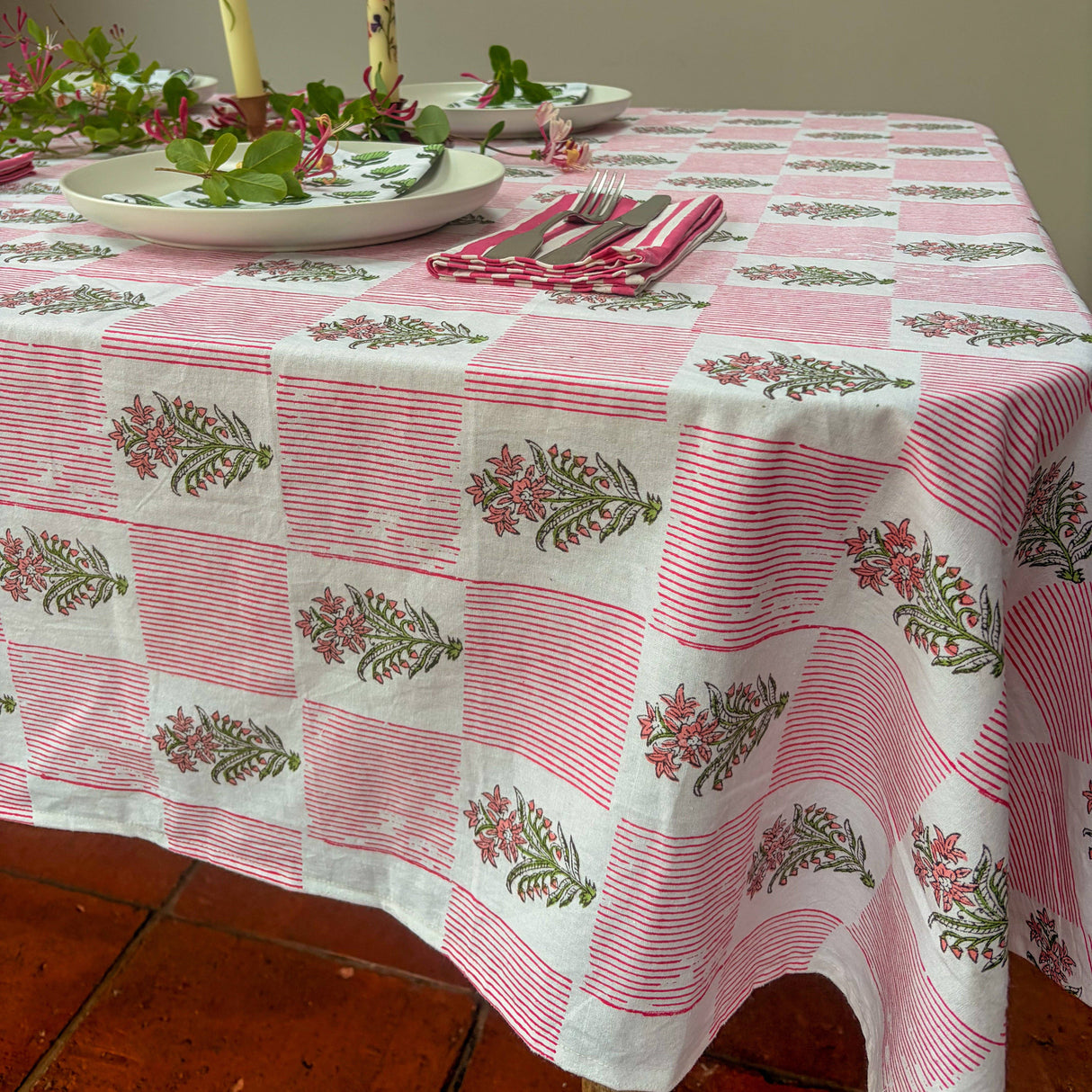NEW LUNA ROSE hand block printed tablecloth