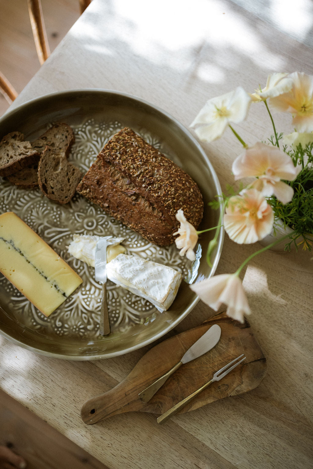 Enamel Platter Round - Taupe 41cm