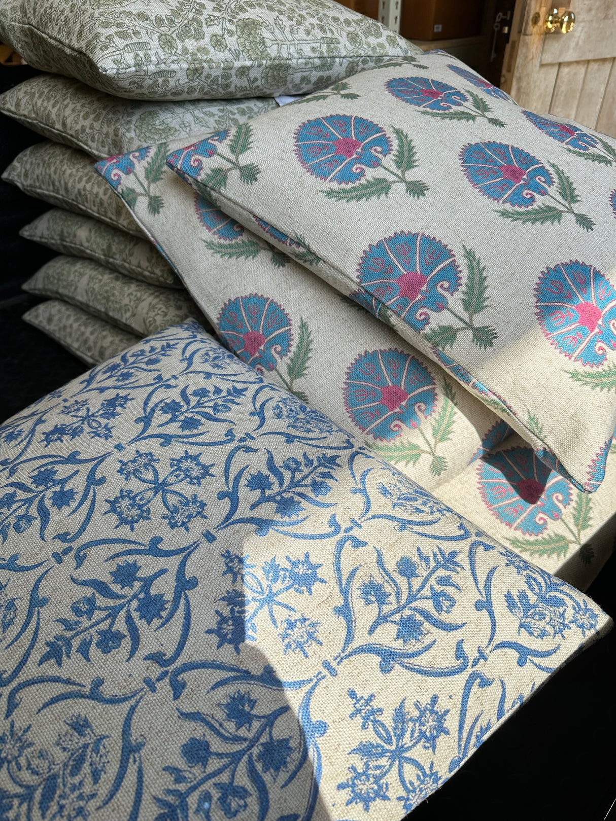 DRESDEN BLUE CUSHION