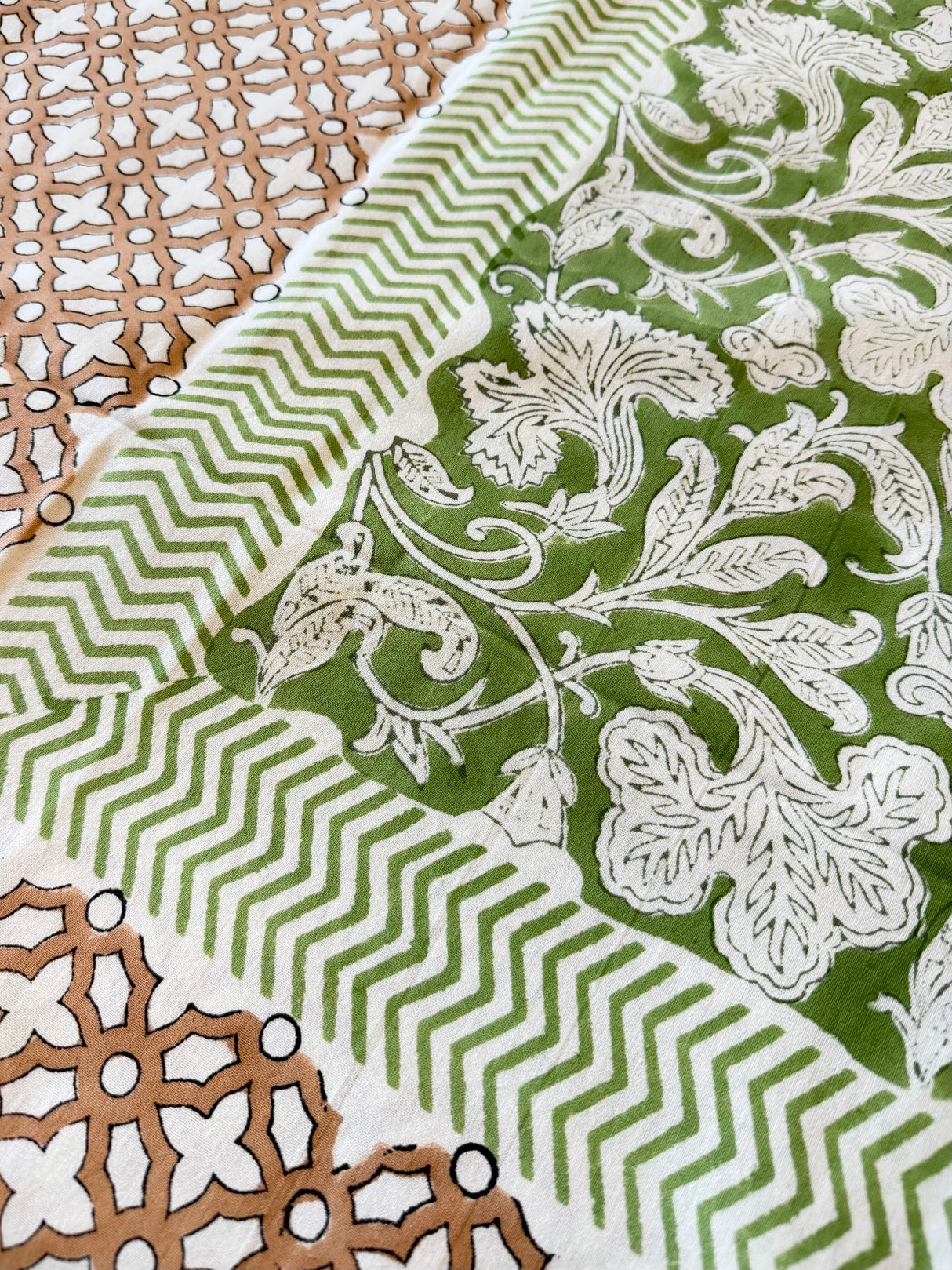 VASANT -  Green Beige Floral