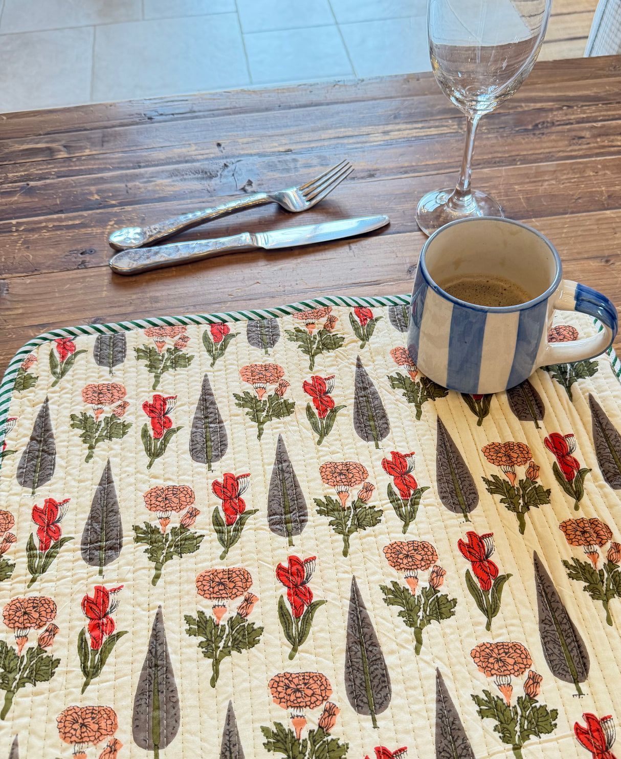 Traditional block print quilted placemat S/6 Tiger Motif
