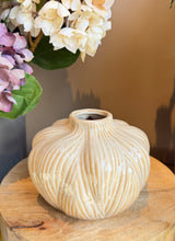 LULWORTH GLOBE VASE