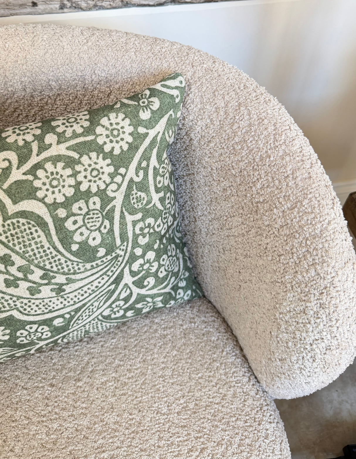 NEEDLEWORK DK GREEN