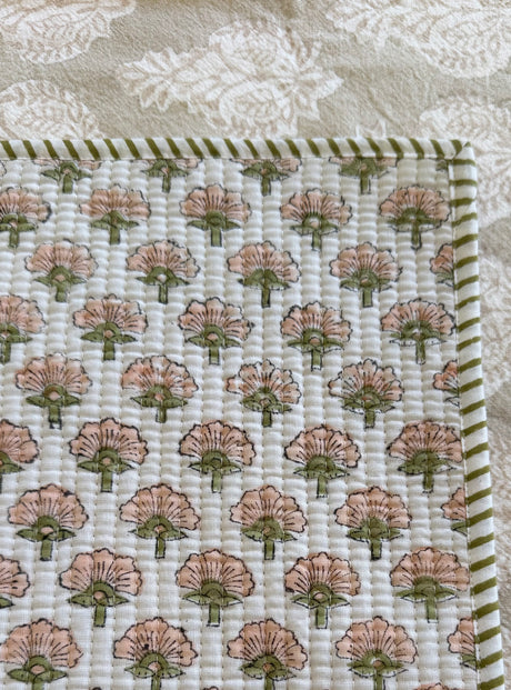 ANILA - Traditional block print quilted placemat S/6