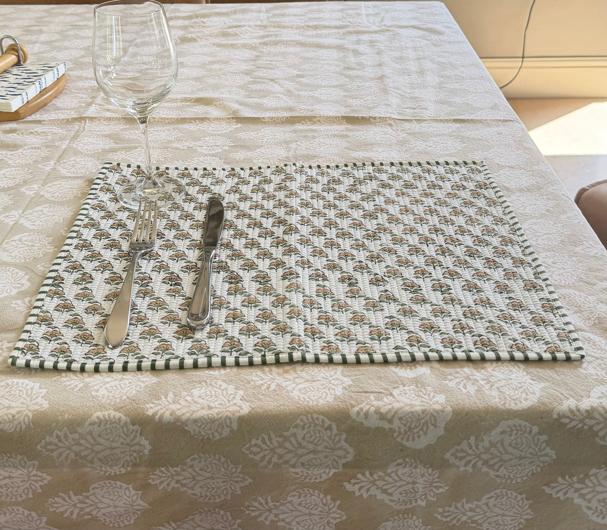 VANA - Traditional block print quilted placemat S/6