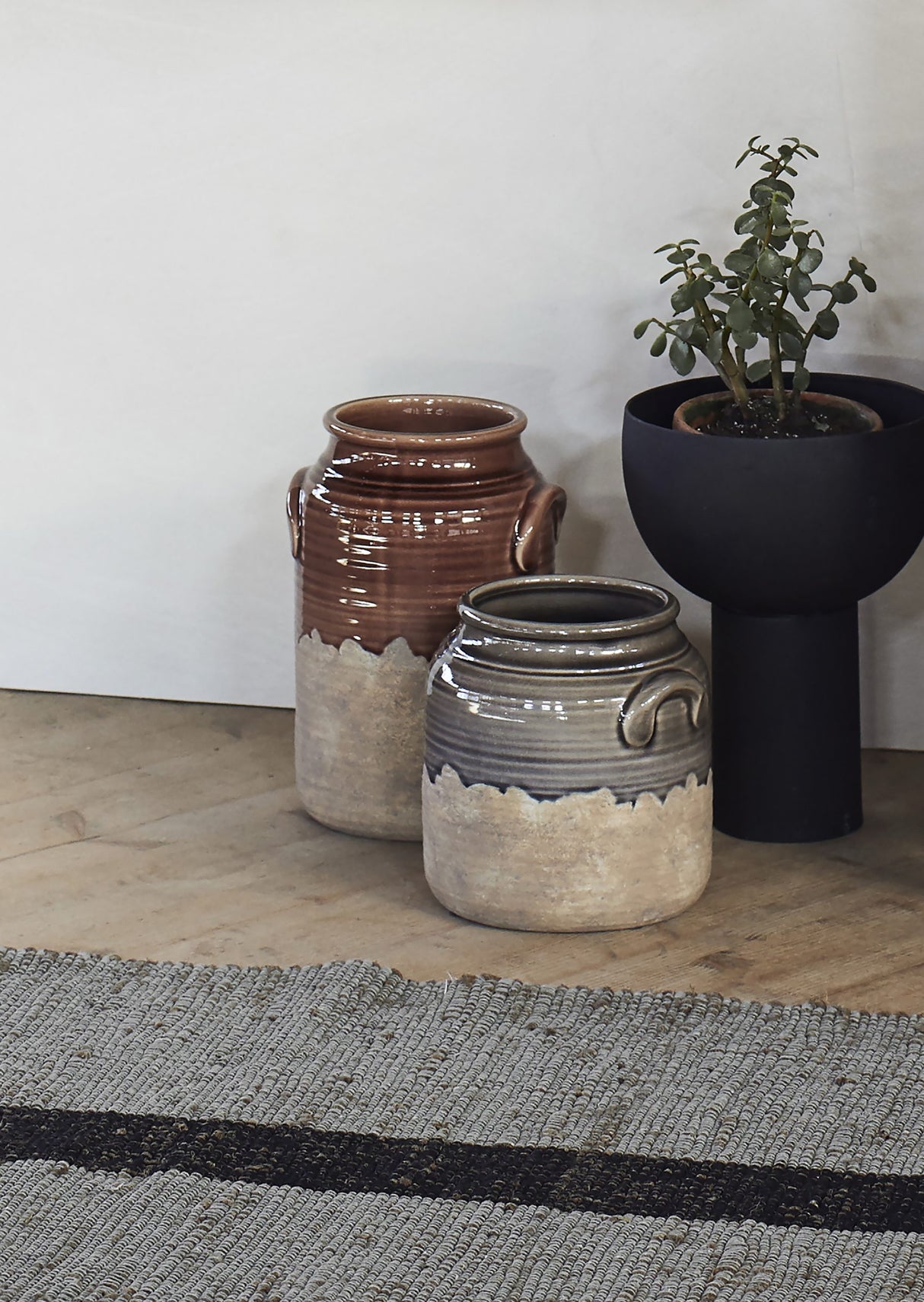 RECYCLED STONEWARE JAR