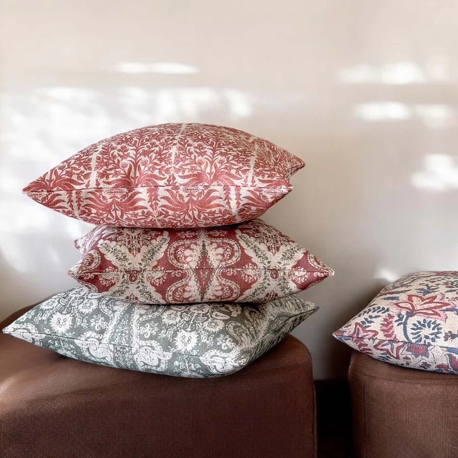 ORIENTAL GARDEN, ROUGE CUSHION